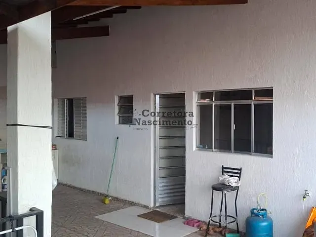Casa com 250m² 10 quartos e 4 banheiros, à venda, no bairro Vila Machado em Jacareí
