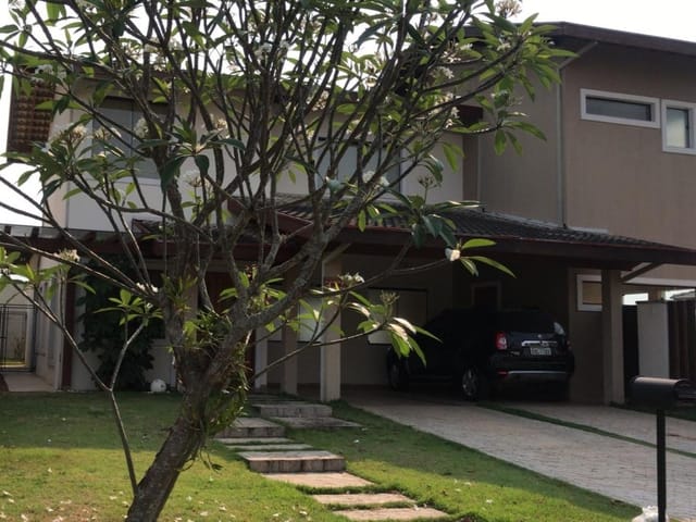 Casa à venda, no bairro Condomínio Real Ville em Pindamonhangaba