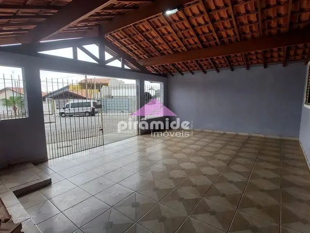 Casa com 147m² 2 quartos e 2 banheiros, à venda, no bairro Vila Adriana em São José Dos Campos