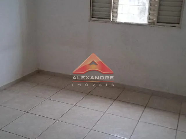 Casa com 211m² 2 quartos e 1 banheiro, à venda, no bairro Jardim das Cerejeiras em São José dos Campos