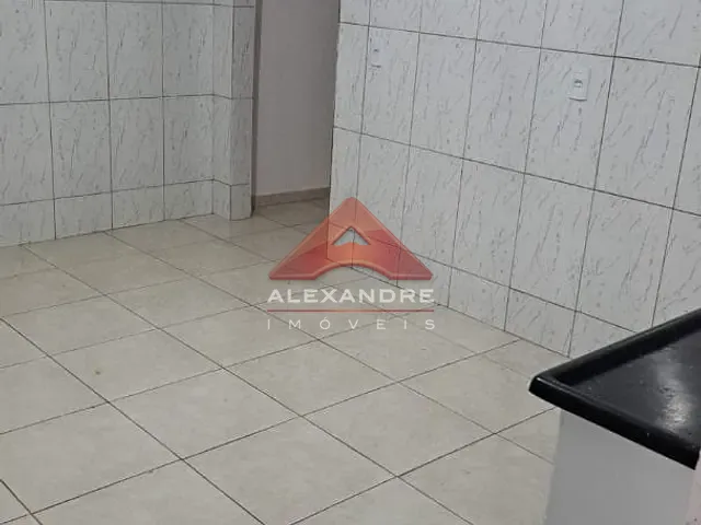 Casa com 211m² 2 quartos e 1 banheiro, à venda, no bairro Jardim das Cerejeiras em São José dos Campos