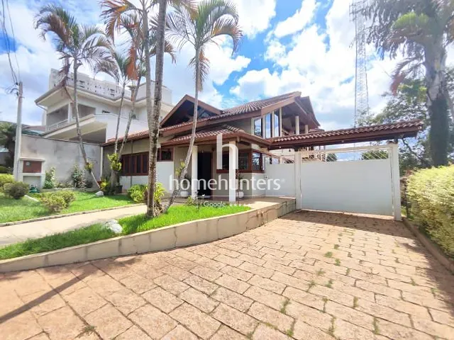 Casa 3 quartos e 5 banheiros, à venda, no bairro Villa Moletta em Valinhos
