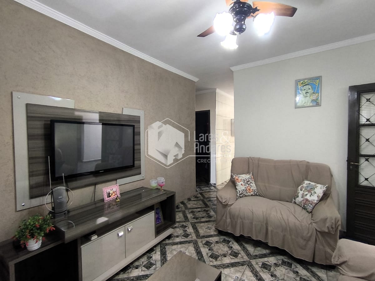 Casa à venda com 2 quartos, 101m² - Foto 4
