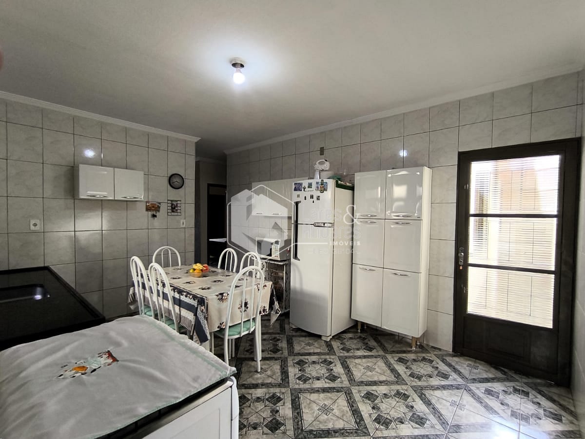 Casa à venda com 2 quartos, 101m² - Foto 15