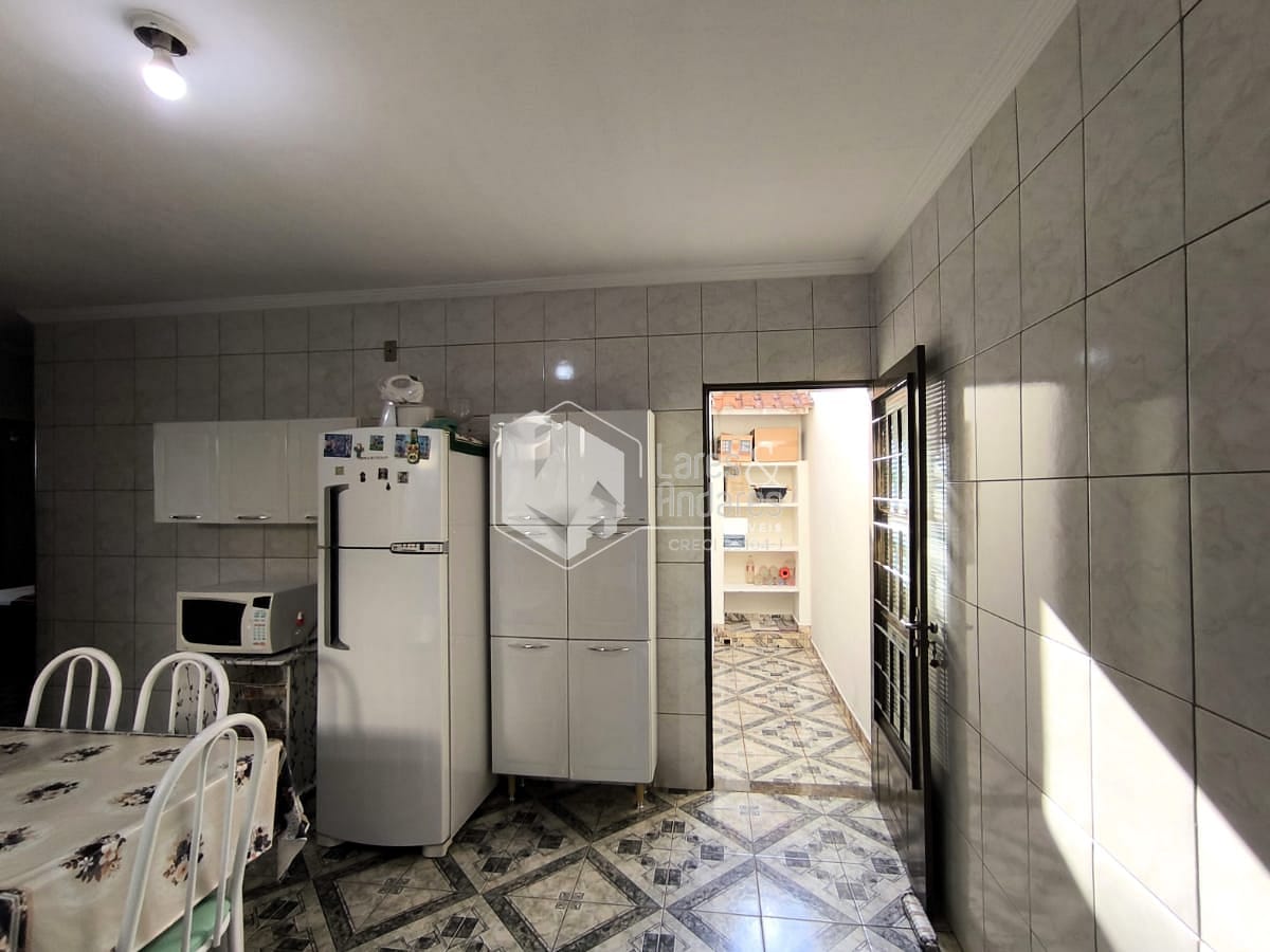 Casa à venda com 2 quartos, 101m² - Foto 16