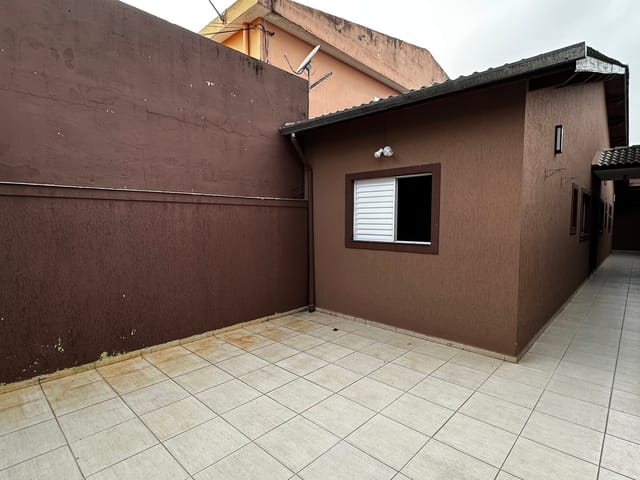 Foto do Casa - 🏡 Casa Térrea no Jardim Gracinda – Aceita Permuta até 50% + Financiamento | Imobiliária Compare