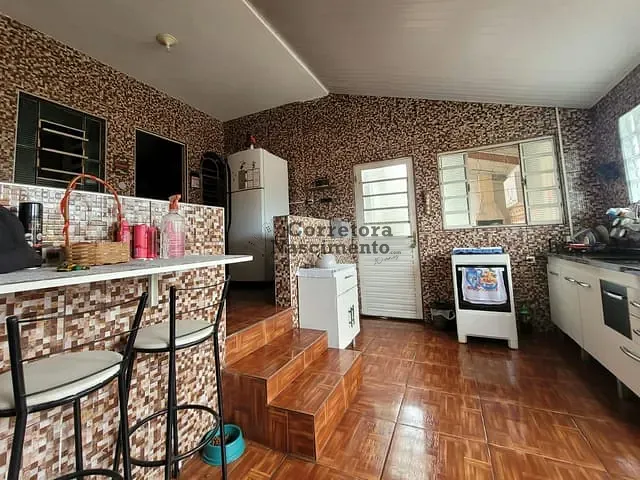 Casa 2 quartos e 1 banheiro, à venda, no bairro Jardim Paraíso em Jacareí