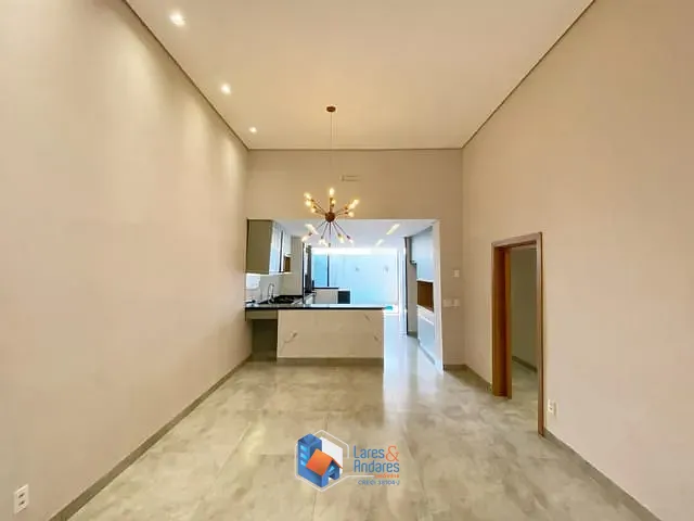 Casa com 250m² 3 quartos e 3 banheiros, à venda, no bairro Jardim San Marco II em Ribeirão Preto
