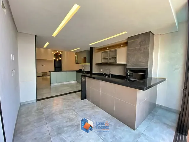 Casa com 250m² 3 quartos e 3 banheiros, à venda, no bairro Jardim San Marco II em Ribeirão Preto