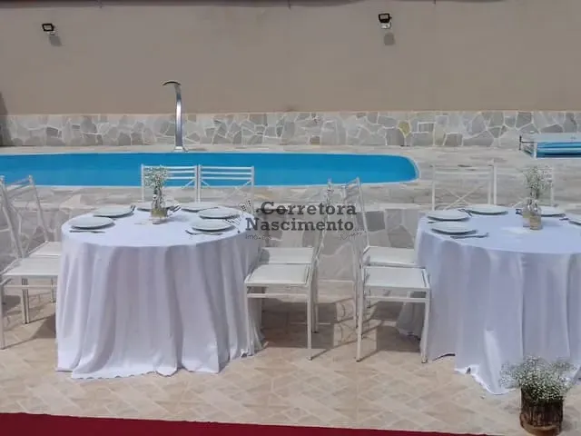 Casa à venda ou para alugar, no bairro Cidade Jardim em Jacareí