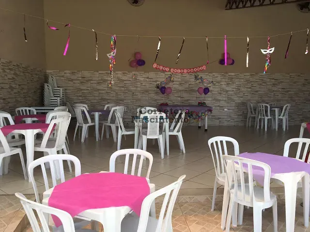 Casa à venda ou para alugar, no bairro Cidade Jardim em Jacareí