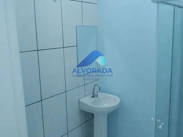 Casa com 177m² 8 quartos e 3 banheiros, à venda ou para alugar, no bairro Centro em São José Dos Campos