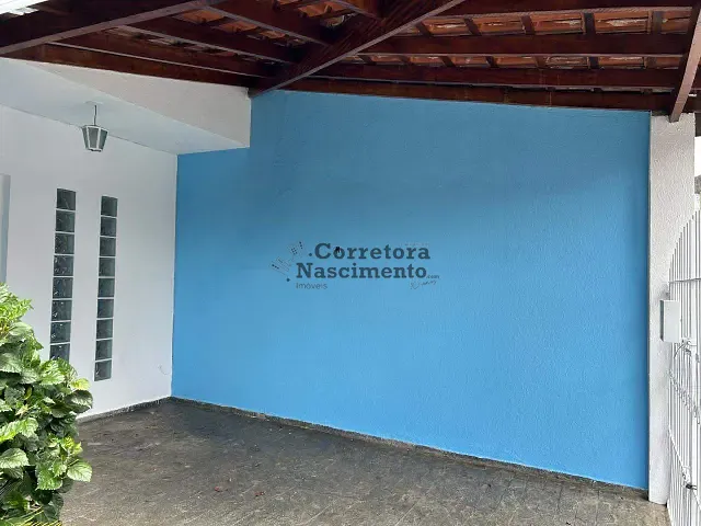 Casa 4 quartos e 2 banheiros, para alugar, no bairro Parque Brasil em Jacareí