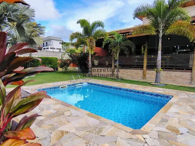Casa com 1000m² 4 quartos e 5 banheiros, à venda, no bairro Jardim Terras de Santa Helena em Jacareí