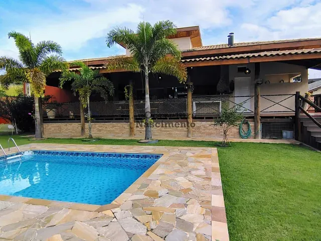 Casa com 1000m² 4 quartos e 5 banheiros, à venda, no bairro Jardim Terras de Santa Helena em Jacareí
