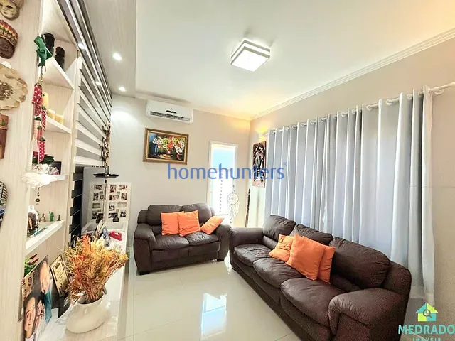 Casa com 301m² 4 quartos e 4 banheiros, à venda, no bairro Jardim Maria Helena em Nova Odessa