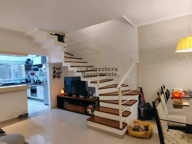 Casa 2 quartos e 3 banheiros, à venda, no bairro Jardim Santa Maria em Jacareí