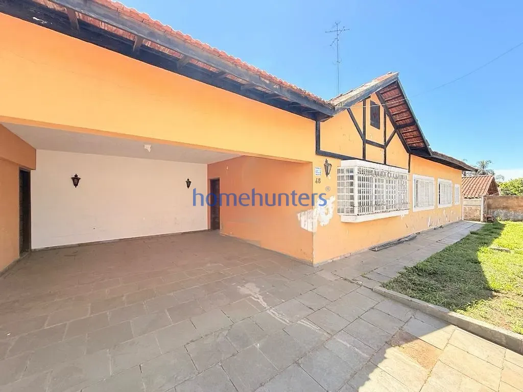 Casa, 1 quarto, 212 m² - Foto 1