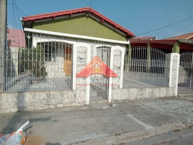 Casa com 300m² 3 quartos e 3 banheiros, à venda, no bairro Monte Castelo em São José dos Campos
