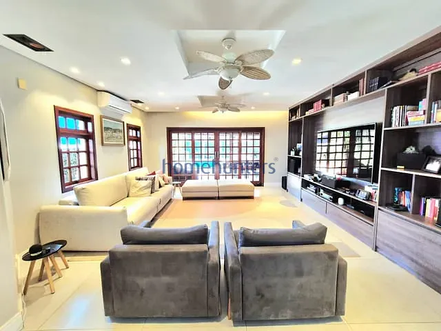 Casa com 600m² 4 quartos e 5 banheiros, à venda, no bairro Loteamento Residencial Barão do Café em Campinas