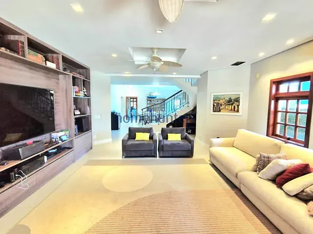 Casa com 600m² 4 quartos e 5 banheiros, à venda, no bairro Loteamento Residencial Barão do Café em Campinas