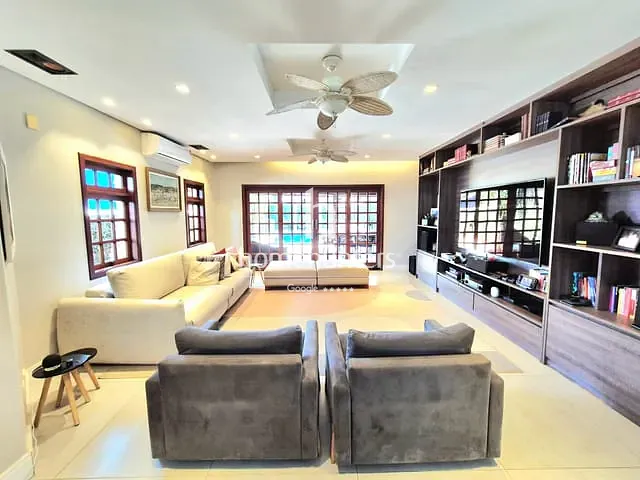 Casa com 600m² 4 quartos e 5 banheiros, à venda, no bairro Loteamento Residencial Barão do Café em Campinas