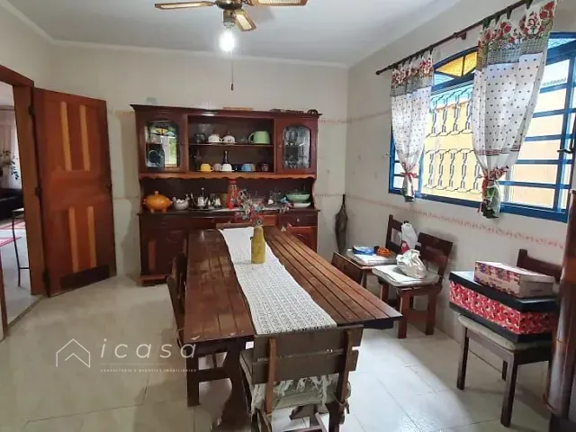 Casa com 1113m² 3 quartos e 2 banheiros, à venda, no bairro Bom Retiro em São José dos Campos