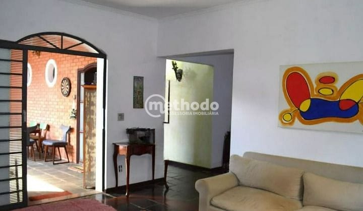 Casa, 3 quartos, 258 m² - Foto 1
