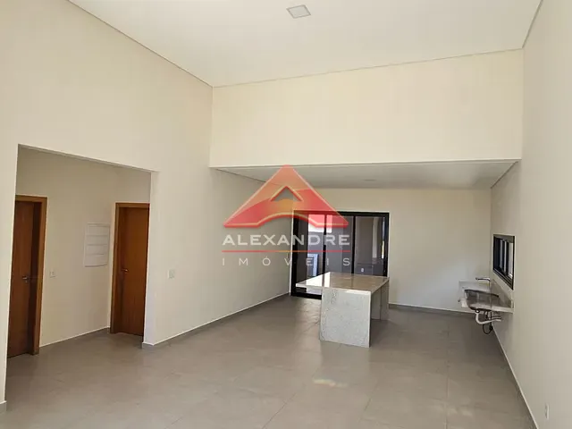 Casa com 250m² 3 quartos e 1 banheiro, à venda, no bairro Recanto dos Eucaliptos em São José dos Campos