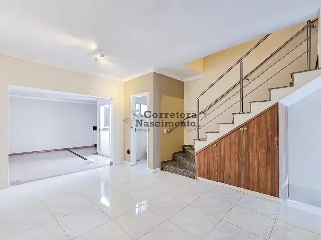 Casa 2 quartos e 3 banheiros, à venda ou para alugar, no bairro Jardim Santa Maria em Jacareí