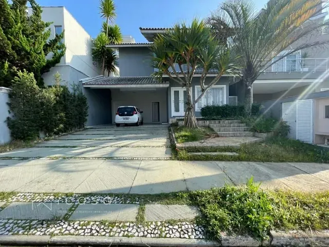 Casa com 244m² 3 quartos e 5 banheiros, à venda, no bairro Vila Oliveira em Mogi das Cruzes