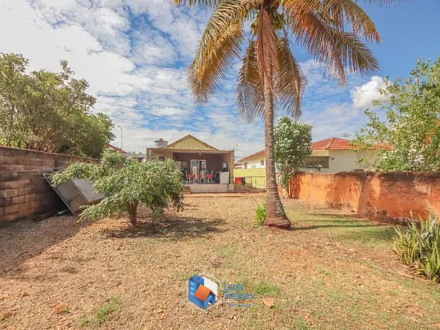 Casa com 352m² 3 quartos e 2 banheiros, à venda, no bairro Aparecida em Jaboticabal