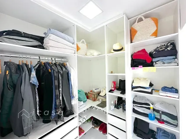 Casa com 1000m² 4 quartos e 5 banheiros, à venda ou para alugar, no bairro Canaã em Jambeiro