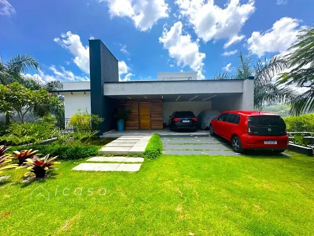 Casa com 1000m² 4 quartos e 5 banheiros, à venda ou para alugar, no bairro Canaã em Jambeiro