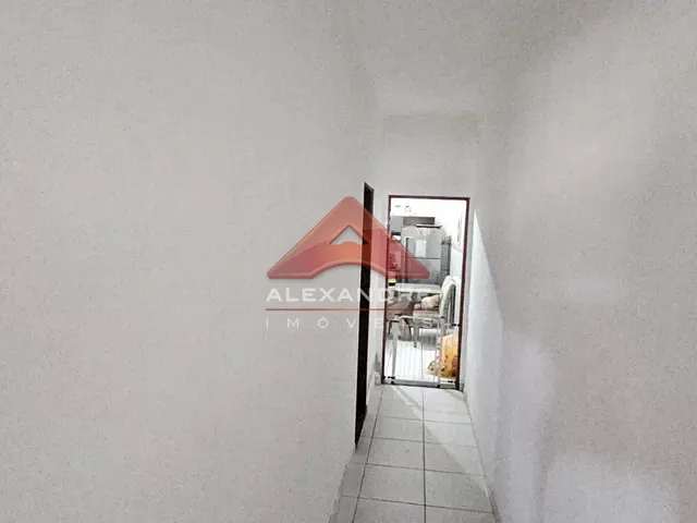 Casa com 125m² 4 quartos e 2 banheiros, à venda, no bairro Jardim Ismênia em São José dos Campos
