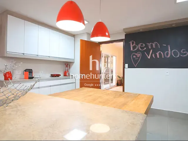 Casa 5 quartos e 3 banheiros, à venda, no bairro Vila Brandina em Campinas