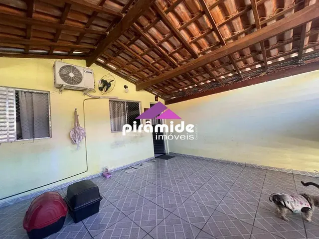 Casa com 10m² 2 quartos e 1 banheiro, à venda, no bairro Morro do Algodão em Caraguatatuba