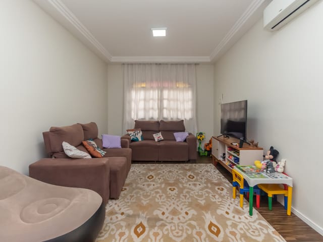 Casa com 189m² 3 quartos e 5 banheiros, à venda, no bairro Parque São Domingos em São Paulo