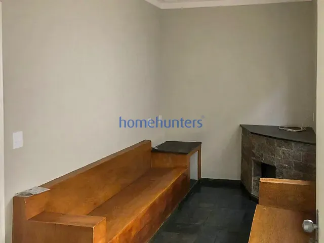 Casa com 250m² 4 quartos e 2 banheiros, para alugar, no bairro Parque Nova Campinas em Campinas