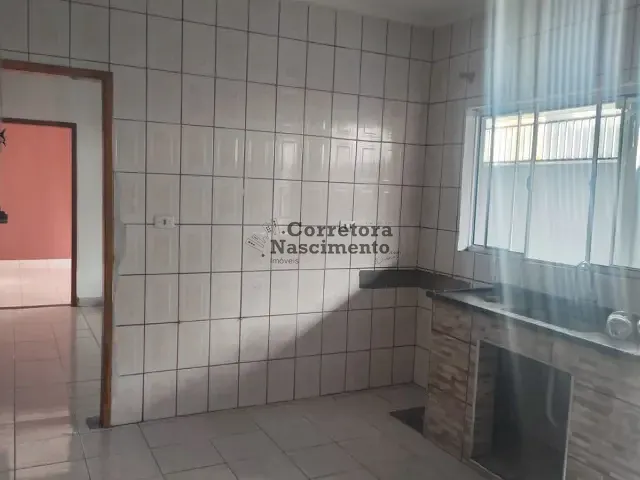 Casa 2 quartos e 2 banheiros, para alugar, no bairro Bandeira Branca em Jacareí
