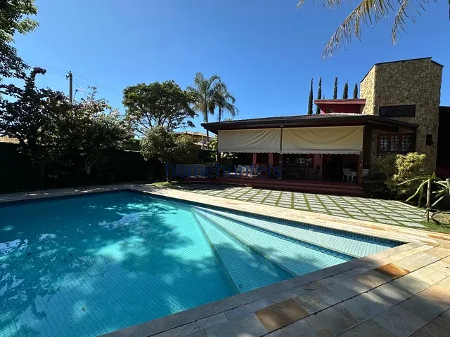 Casa 4 quartos e 8 banheiros, à venda, no bairro Bairro das Palmeiras em Campinas