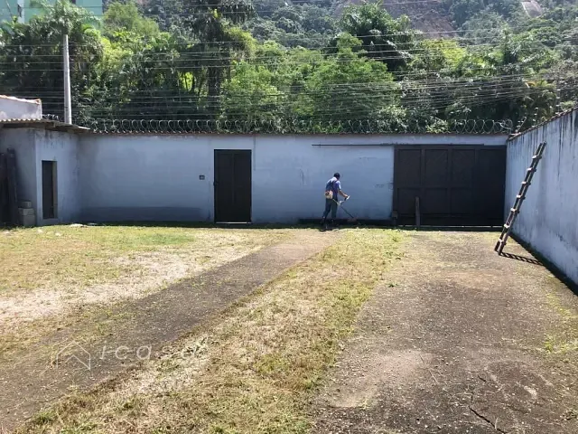 Casa com 539m² 5 quartos e 6 banheiros, à venda ou para alugar, no bairro Sumaré em Caraguatatuba