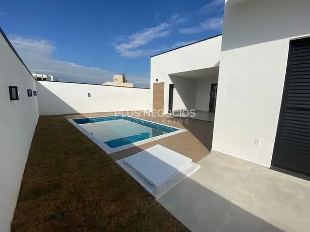 Casa com 450m² 3 quartos e 5 banheiros, à venda ou para alugar, no bairro Alphaville Nova Esplanada 3 em Votorantim