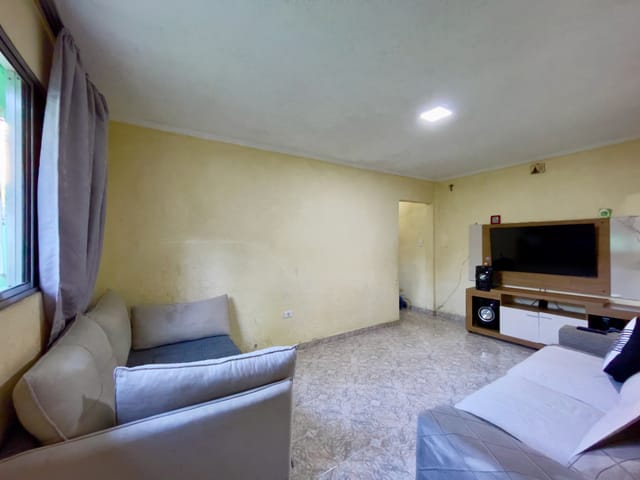 Casa com 175m² 2 quartos e 2 banheiros, à venda, no bairro Jardim Itacolomi em São Paulo