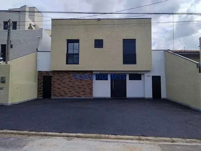 Casa 4 quartos e 5 banheiros, para alugar, no bairro Jardim Itamarati em Campinas