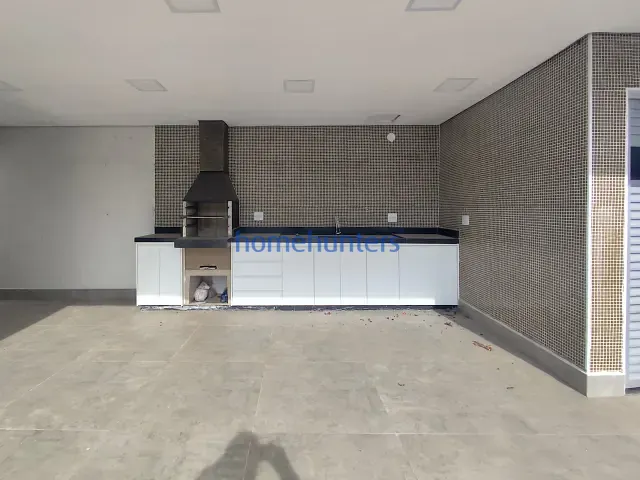Casa 4 quartos e 5 banheiros, para alugar, no bairro Jardim Itamarati em Campinas