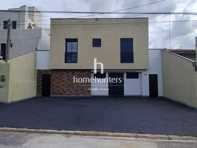 Casa 4 quartos e 5 banheiros, para alugar, no bairro Jardim Itamarati em Campinas