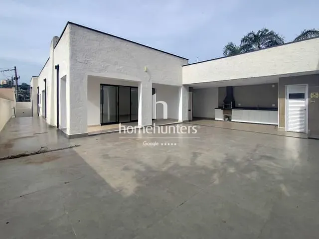 Casa 4 quartos e 5 banheiros, para alugar, no bairro Jardim Itamarati em Campinas