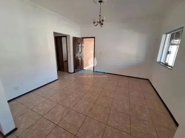 Casa com 325m² 3 quartos e 1 banheiro, para alugar, no bairro Urbanova em São José Dos Campos