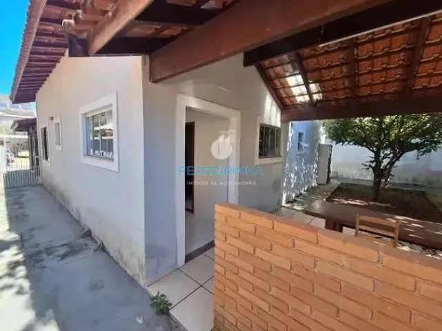 Casa com 325m² 3 quartos e 1 banheiro, para alugar, no bairro Urbanova em São José Dos Campos